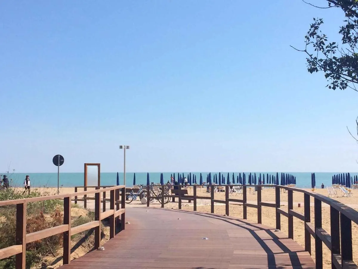 Apartment In Bibione 37971 Italy