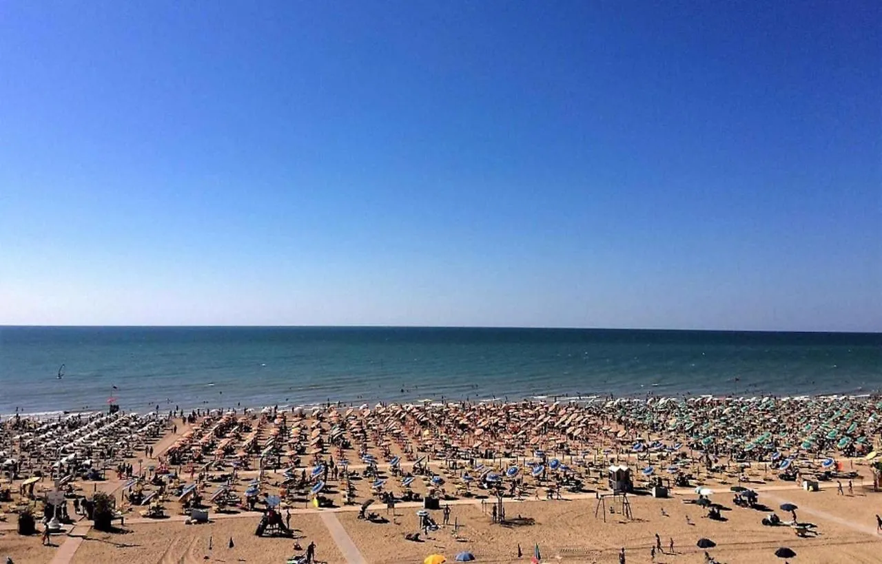 Apartment In Bibione 37971